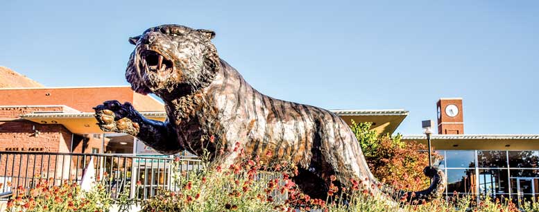 Bengal statue outside the PSUB