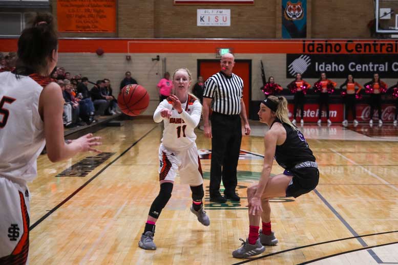 Featured: Carsyn Bowell (#11)