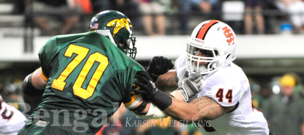 GRADUATE FOOTBALL PLAYERS: PUTTING ACADEMICS FIRST