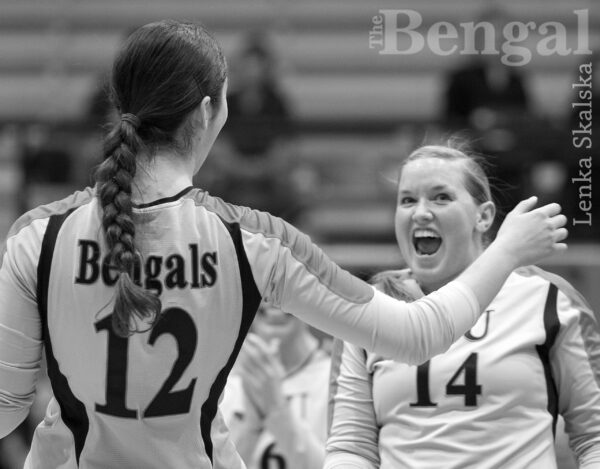 Bengals bump the competition: Volleyball takes Big Sky and heads to Hawaii