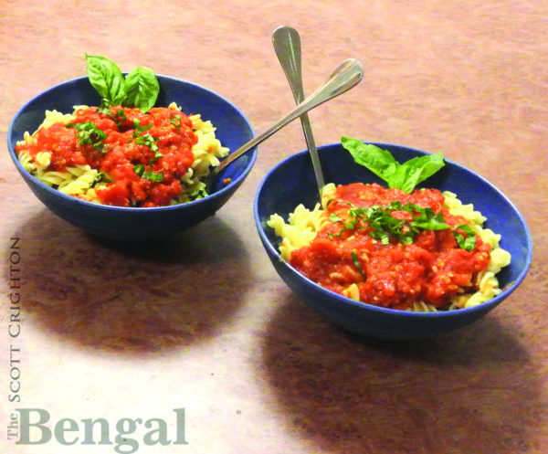 Easy one-pot marinara over pasta.