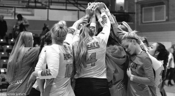 ISU Volleyball team