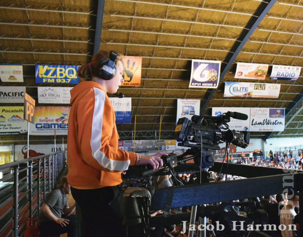 ISU’S SPORTS CREW HELPS STUDENTS GET EXPERIENCE WITH LIVE PRODUCTION