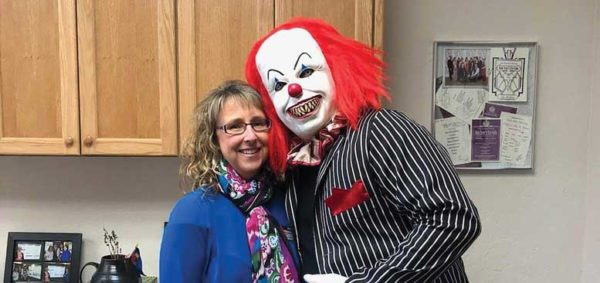 Crullers and a clown?: Local delivery service lets Pennywise bring the donuts