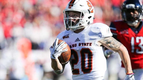 Catch him if you can: Michael Dean uses his speed to excel in two sports