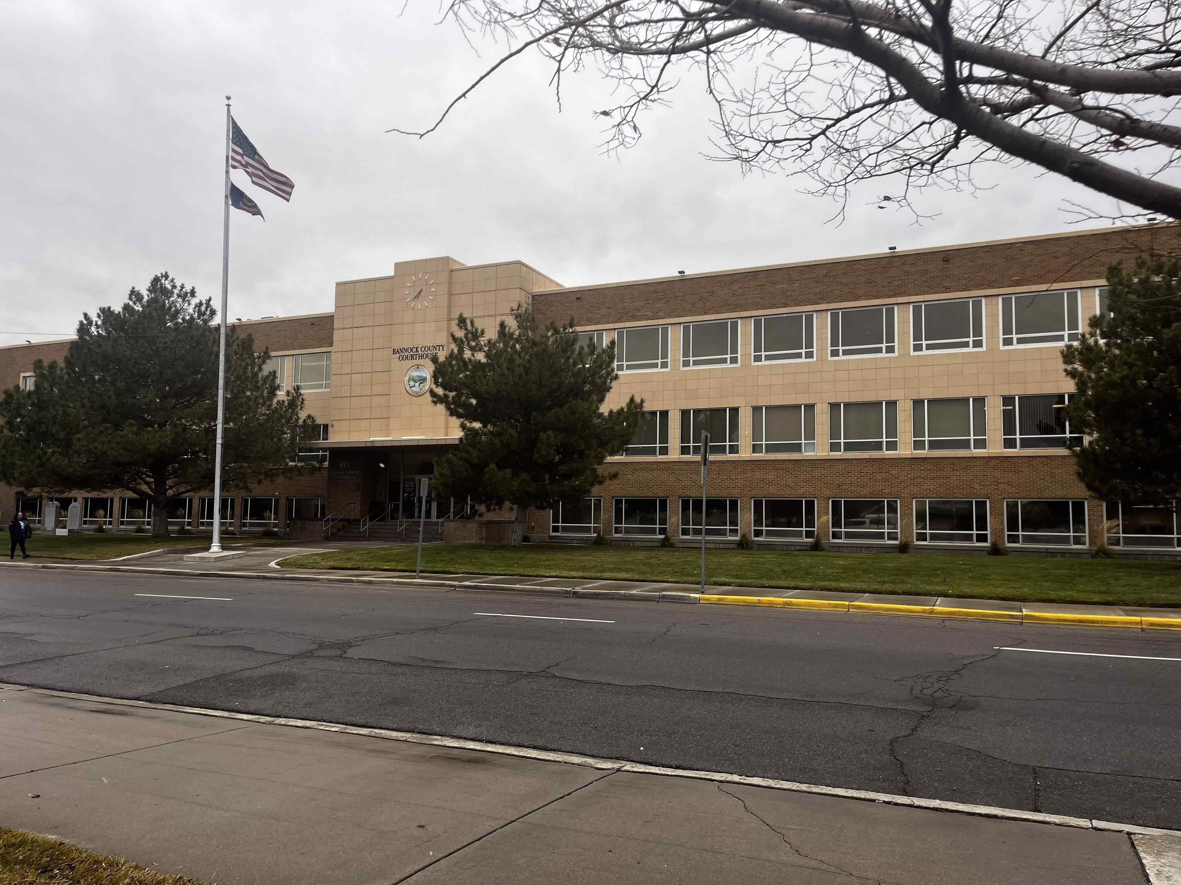 LONGEST GOVERNMENT SHUTDOWN IN HISTORY SHOWS LOCAL IMPACTS