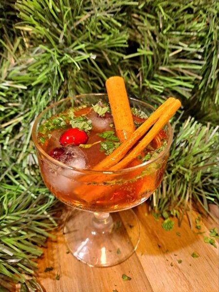Mocktail Monday: Snowglobe and Holiday Moscow Mule